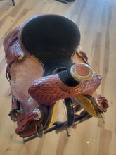 Load image into Gallery viewer, Vicker&#39;s Kids Western Saddle
