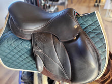 Load image into Gallery viewer, 2021 Voltaire Lexington Monoflap Event Saddle
